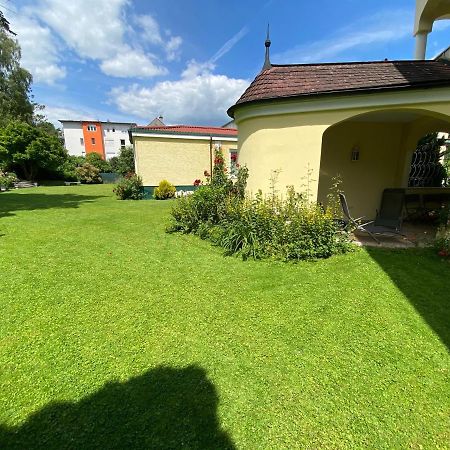 Gaestehaus Auerhahn Vocklabruck Exterior photo